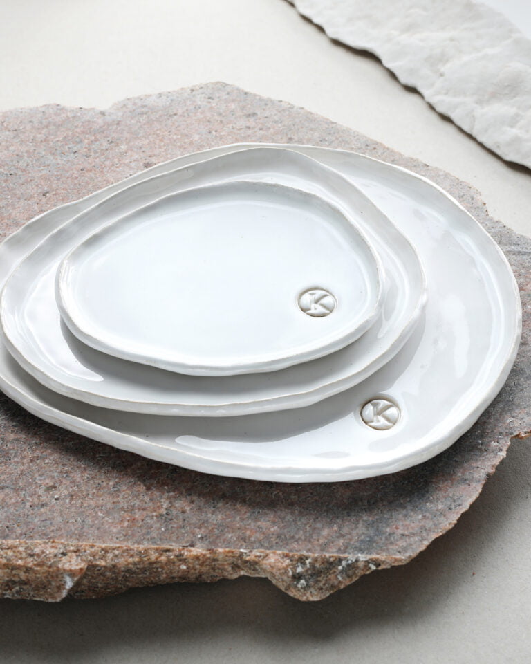 Talerze ceramiczne białe kamionkowe