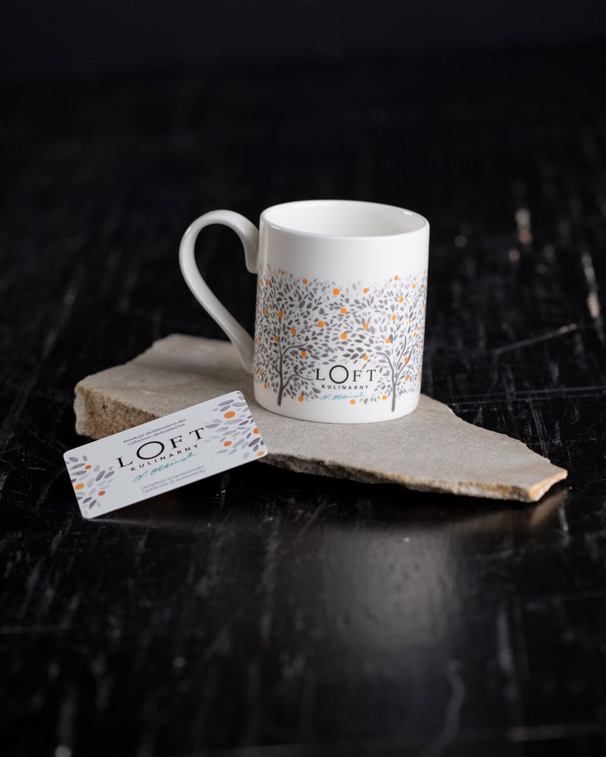 Kubek z porcelany Natalia Olbiński, Ćmielów
