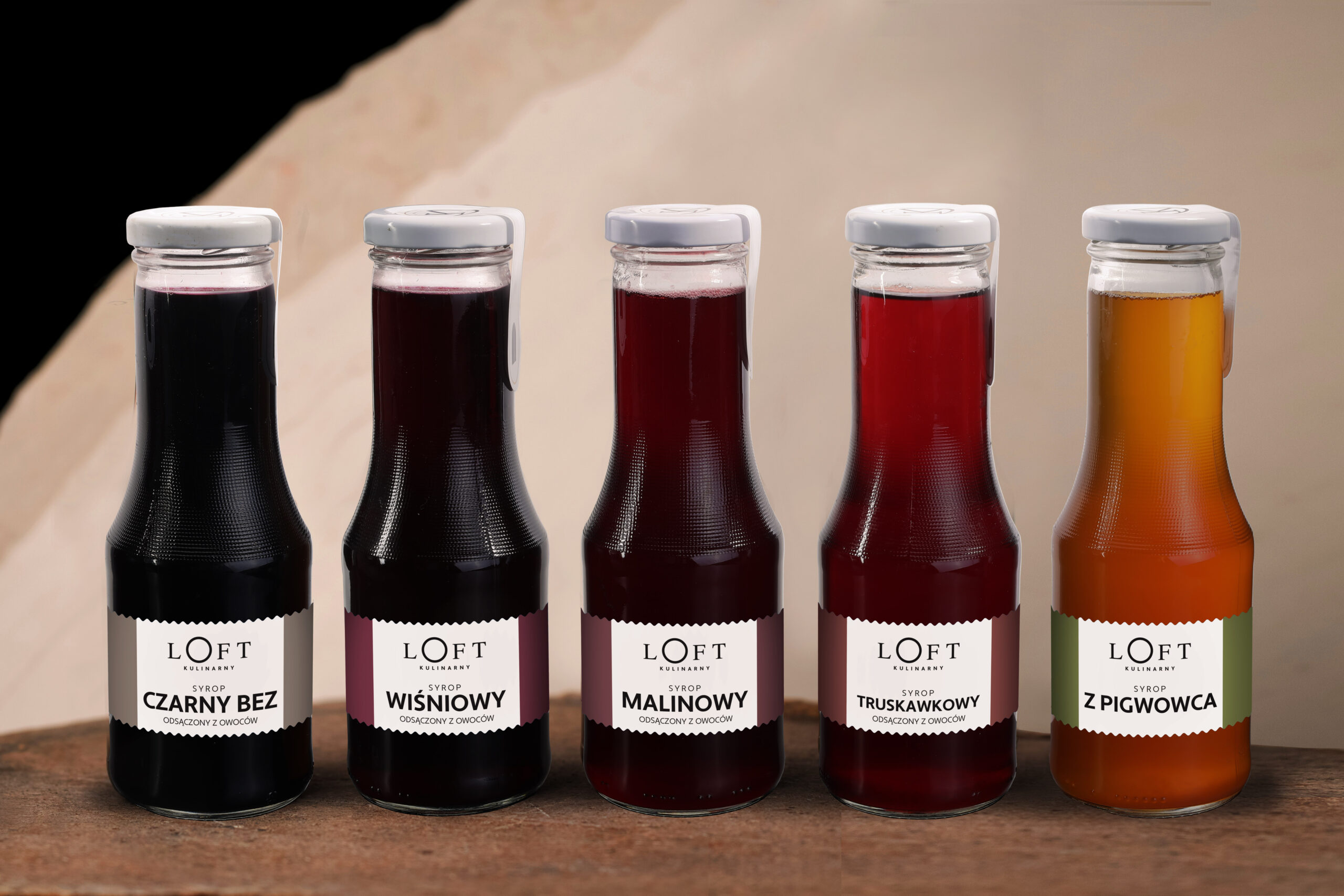 Ciastka kakaowe korzenne w opakowaniu