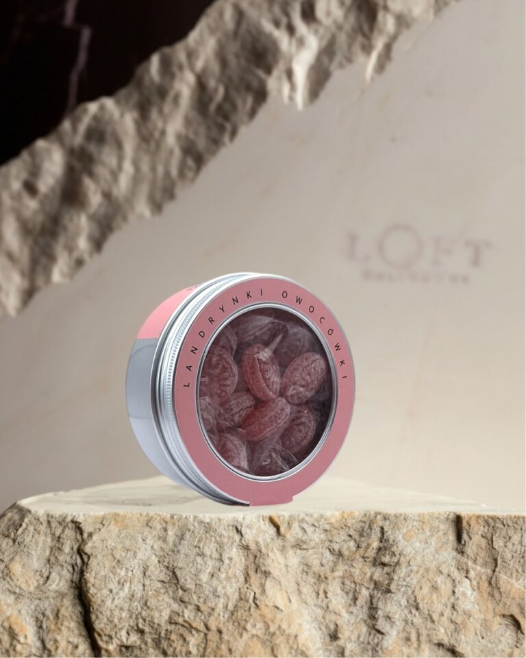 Landrynki owocowe - melatowa puszka na loftowym tle