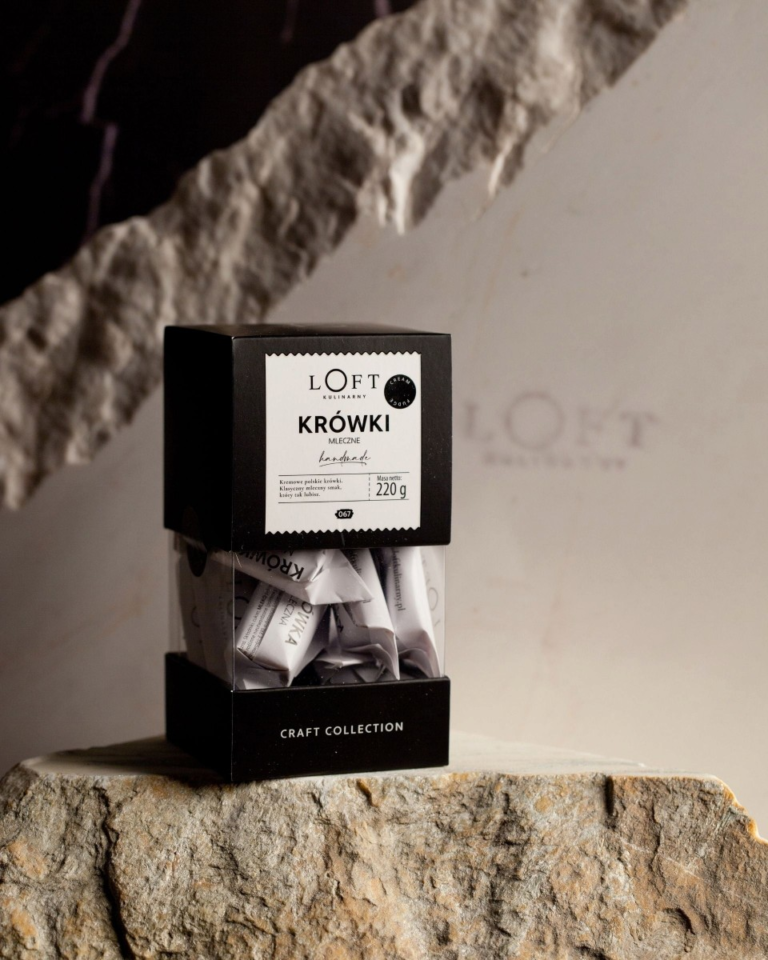 Krówki mleczne Loft Kulinarny 220 g w czarnym opakowaniu Craft Collection z jasną etykietą